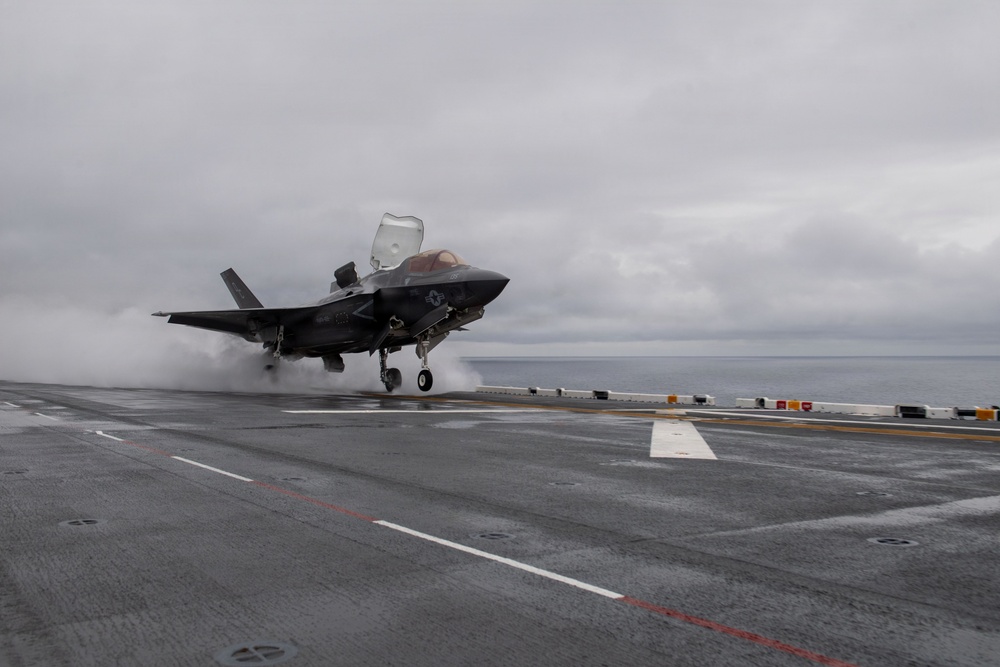 Boxer Conducts Flight Operations