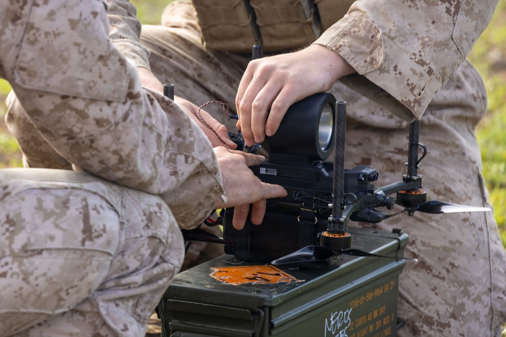 1st Marine Division Schools hosts small attack drone operators course
