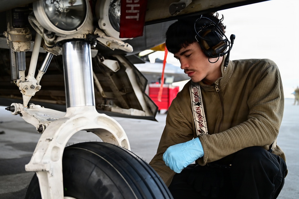 Sentry South 26.1: Flight line operations