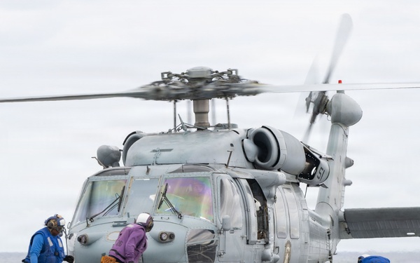 USS John P. Murtha (LPD 26) Conducts Flight Operations