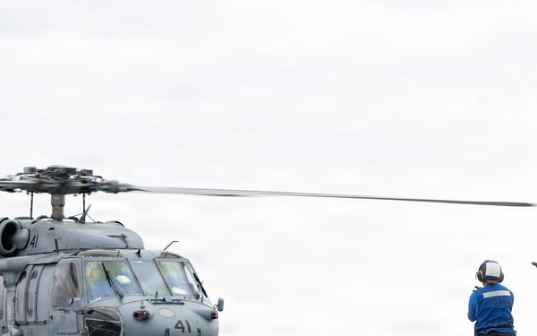 USS John P. Murtha (LPD 26) Conducts Flight Operations