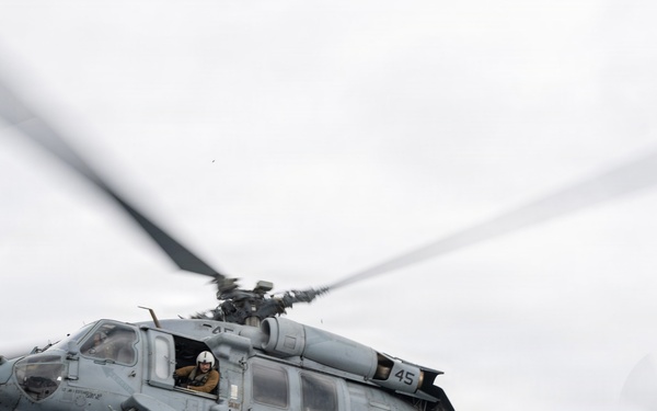 USS John P. Murtha (LPD 26) Conducts Flight Operations