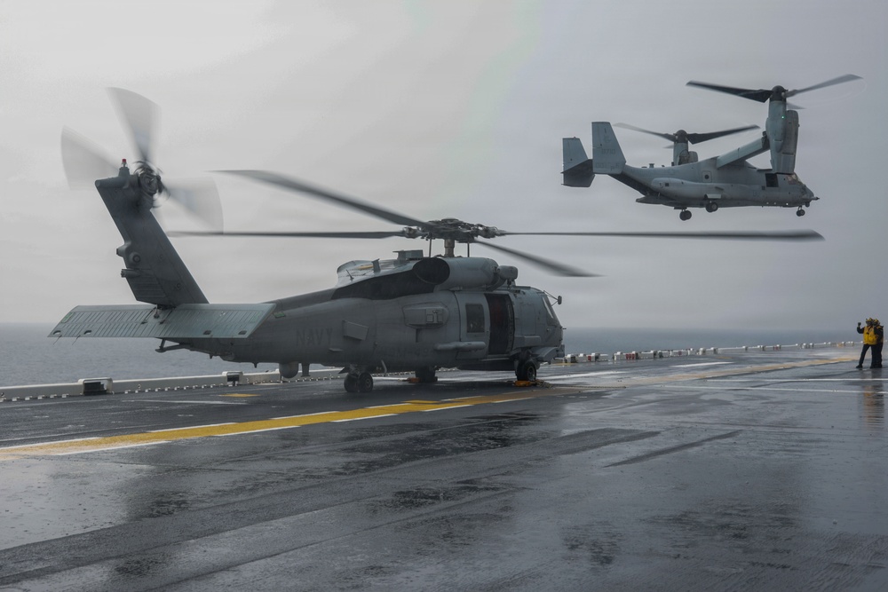 QUART 26.2: VMM-364 and HMS-49 conduct deck landing qualifications aboard Wasp-class amphibious assault ship USS Makin Island