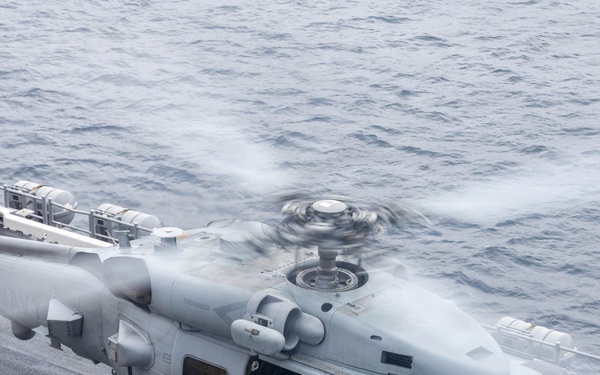 QUART 26.2: VMM-364 conducts deck landing qualifications aboard USS Makin Island