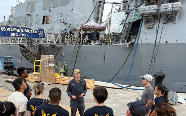 USS Wayne E. Meyer hosts Hawaii Navy Officer Recruiting Command