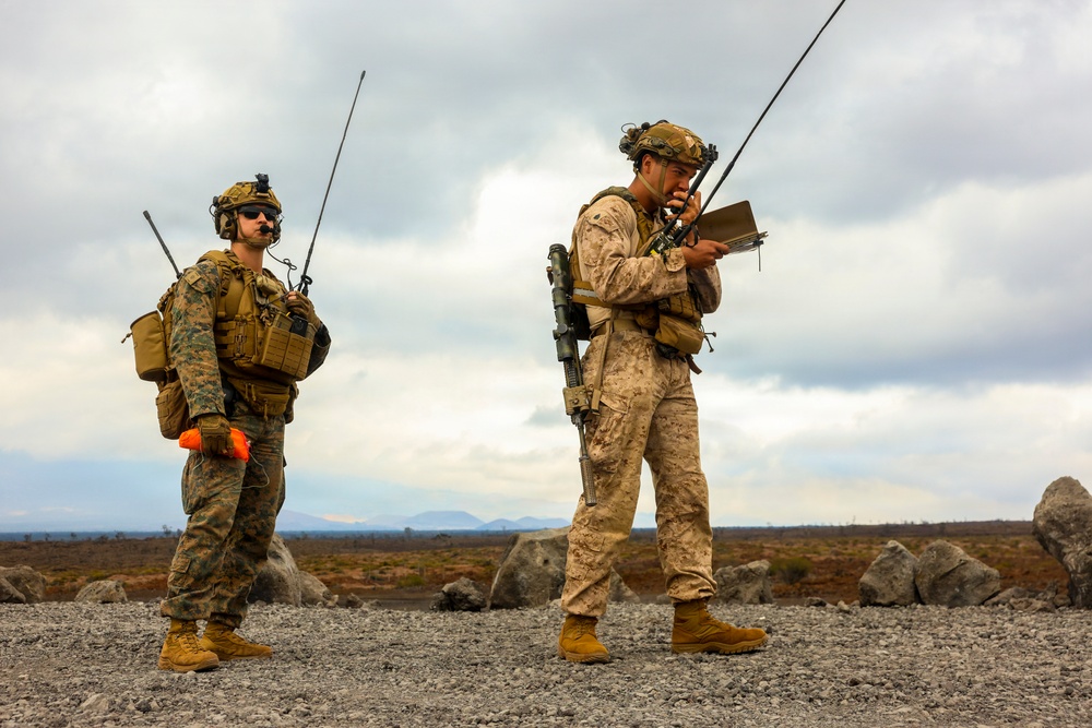 3rd LCT Marines conduct air insert training with U.S. Army CH-47 Chinooks