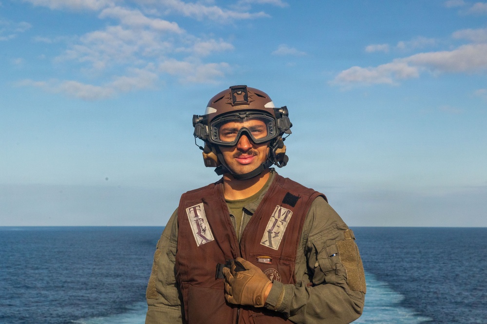 11th MEU Marines, Sailors Conduct F-35B Maintenance Aboard USS Boxer