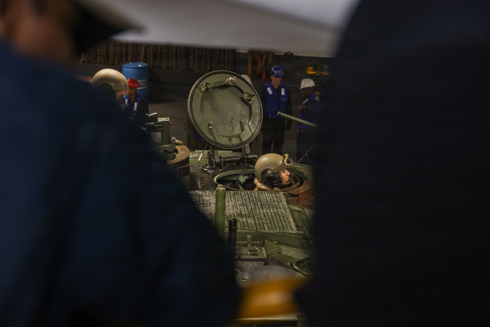 QUART 26.2: 3rd Assault Amphibian Battalion ship to ship transfer aboard USS Makin Island