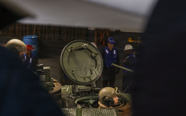 QUART 26.2: 3rd Assault Amphibian Battalion ship to ship transfer aboard USS Makin Island