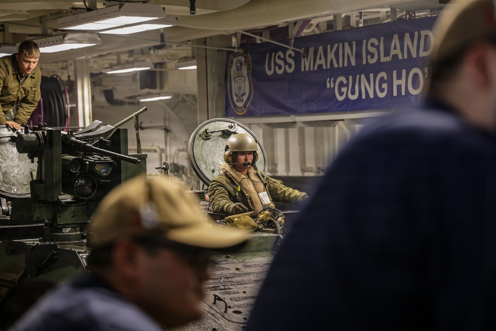QUART 26.2: 3rd Assault Amphibian Battalion ship to ship transfer aboard USS Makin Island
