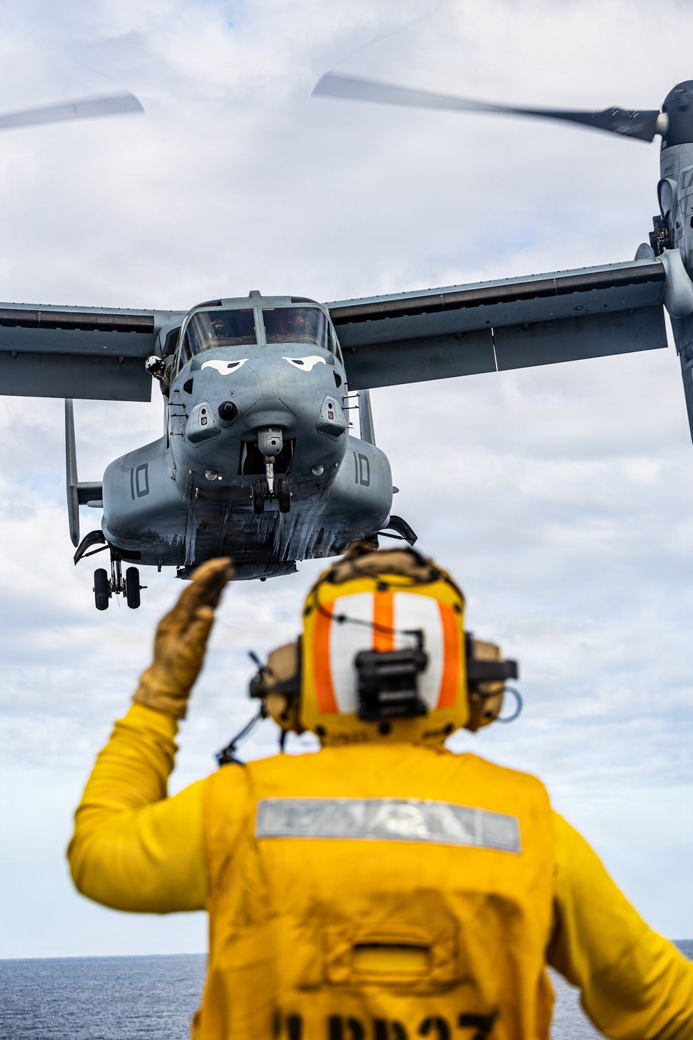 11th MEU Marines, Sailors, and Contractors conduct flight operations aboard USS Portland