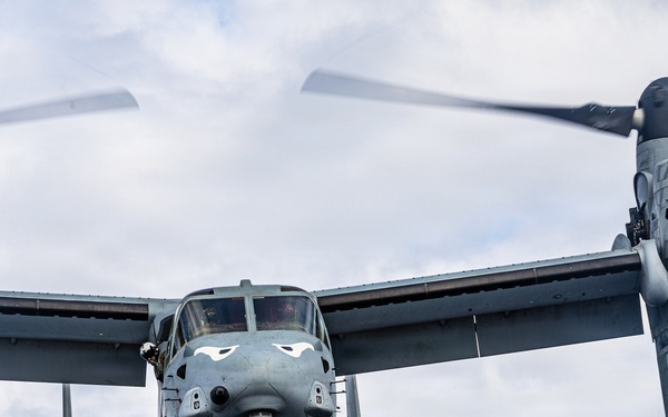 11th MEU Marines, Sailors, and Contractors conduct flight operations aboard USS Portland