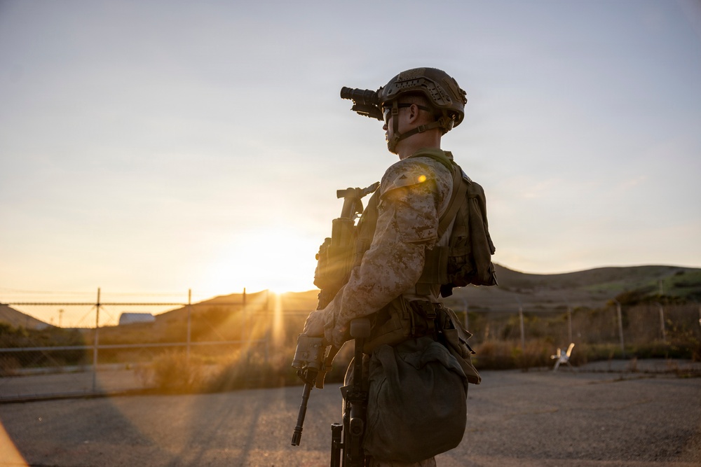 11th MEU Marines, Sailors Conduct Embassy Reinforcement Training Event