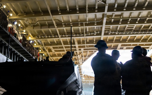 11th MEU Marines, Sailors Conduct Well-Deck Operations Aboard USS Comstock