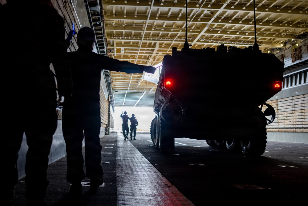 11th MEU Marines, Sailors Conduct Well-Deck Operations Aboard USS Comstock