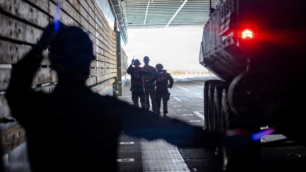 11th MEU Marines, Sailors Conduct Well-Deck Operations Aboard USS Comstock