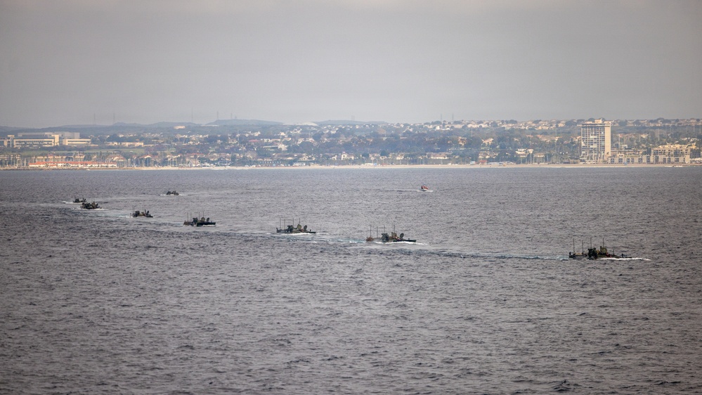 11th MEU Marines, Sailors Conduct Well-Deck Operations Aboard USS Comstock