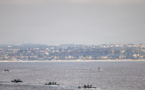 11th MEU Marines, Sailors Conduct Well-Deck Operations Aboard USS Comstock