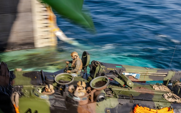 11th MEU Marines, Sailors Conduct Well-Deck Operations Aboard USS Comstock