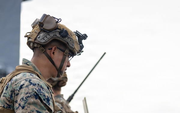 11th MEU Marines, Sailors Conduct Defense of the Amphibious Task Force Aboard USS Comstock
