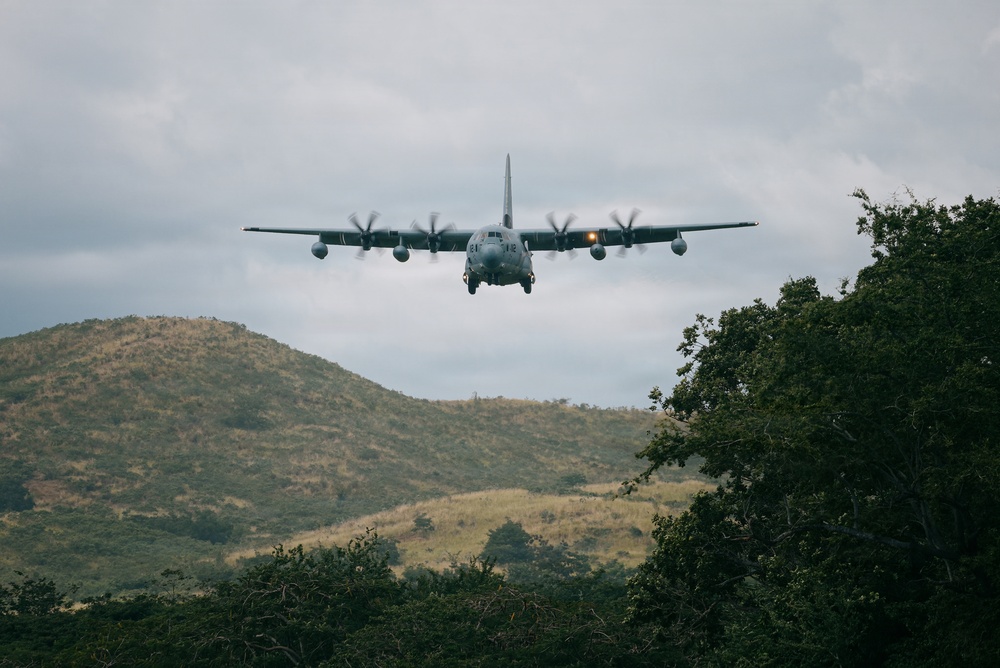 22nd MEU(SOC) | VMM-263 (Rein.) Air Delivery Ground Refueling Exercise