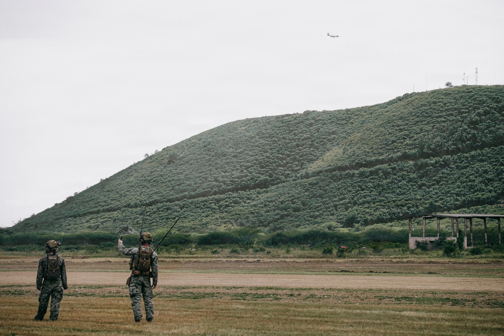 22nd MEU(SOC) | VMM-263 (Rein.) Air Delivery Ground Refueling Exercise