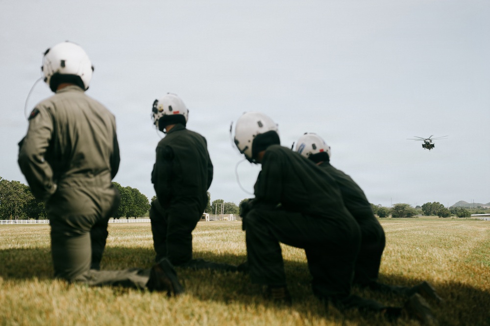 22nd MEU(SOC) | VMM-263 (Rein.) Air Delivery Ground Refueling Exercise