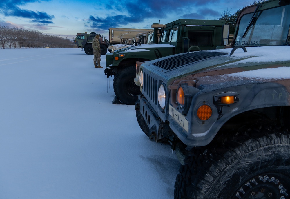 Texas National Guardsmen Train for Hazardous Winter Driving in Hillsboro