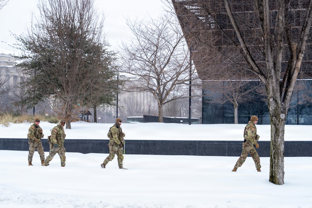 National Guard supports D.C. Safe and Beautiful mission during winter storm