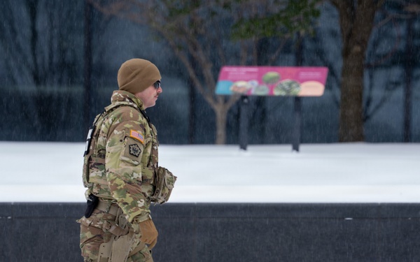 National Guard supports D.C. Safe and Beautiful mission during winter storm