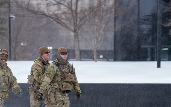 National Guard supports D.C. Safe and Beautiful mission during winter storm