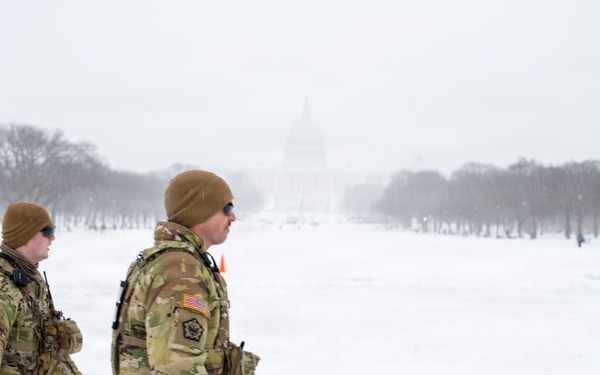 National Guard supports D.C. Safe and Beautiful mission during winter storm