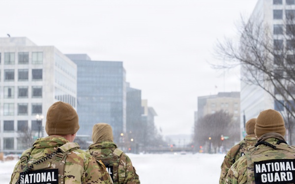 National Guard supports D.C. Safe and Beautiful mission during winter storm