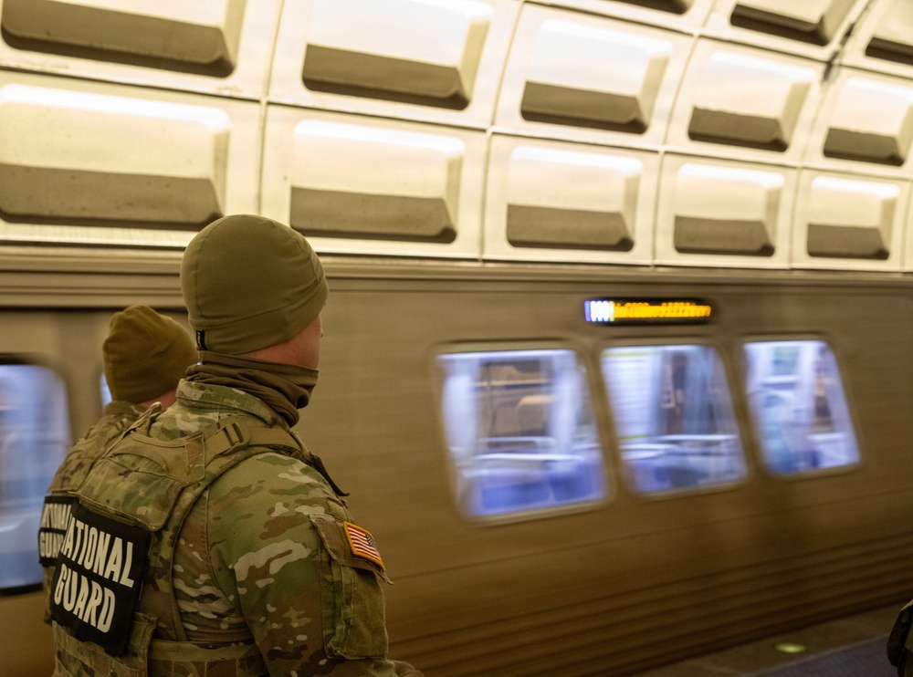 JTF - DC continues mission during winter storm