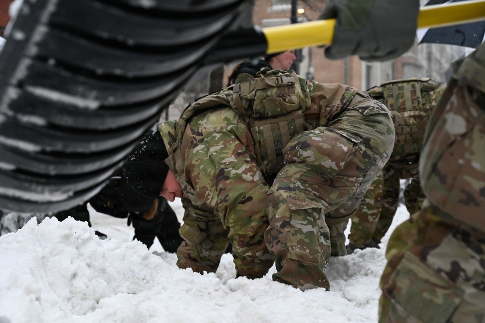 JTF - DC continues mission during winter storm