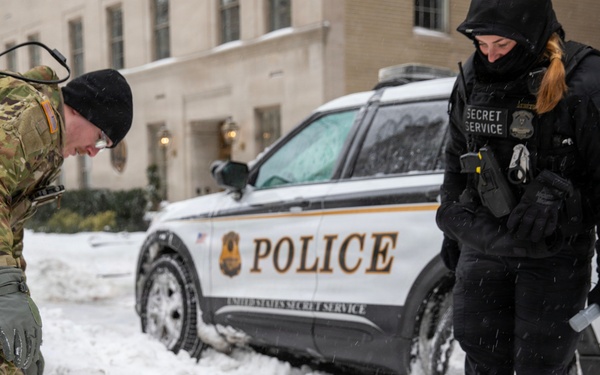 JTF - DC continues mission during winter storm