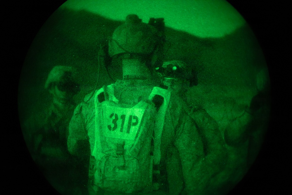 3rd Bn, 7th Marines execute night live-fire attack at Range 410A during SLTE 