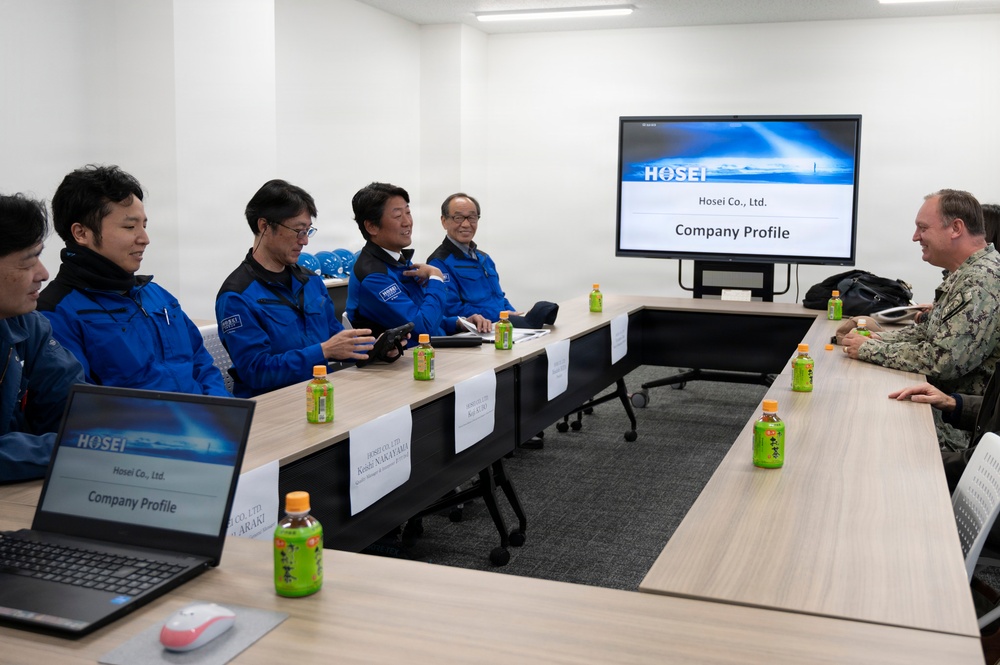 Capt. Fontaine Visits Hosei