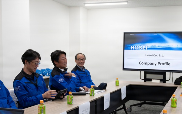 Capt. Fontaine Visits Hosei