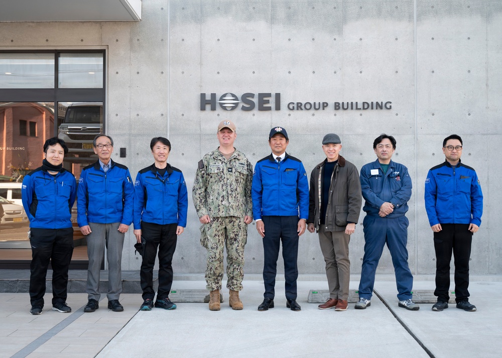 Capt. Fontaine Visits Hosei