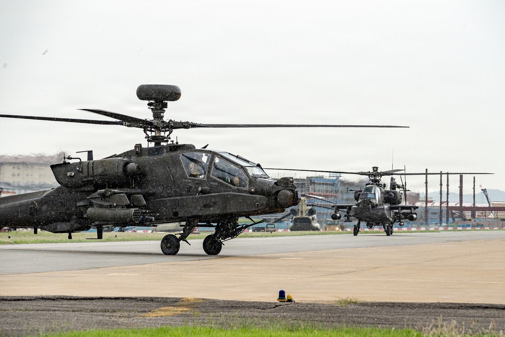 2CAB Prepares for Apache Aerial Gunnery