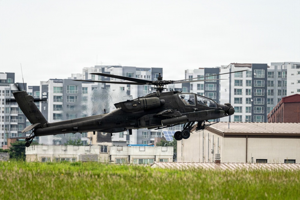 2CAB Prepares for Apache Aerial Gunnery