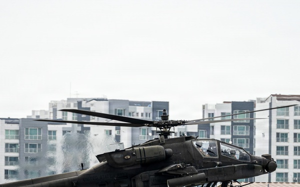 2CAB Prepares for Apache Aerial Gunnery