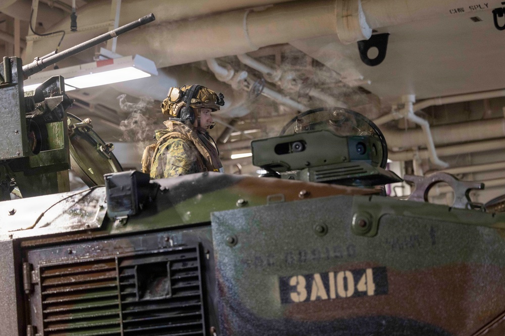 QUART 26.2: 3rd AA Bn. Conducts Ship to Ship Operations Aboard USS Makin Island