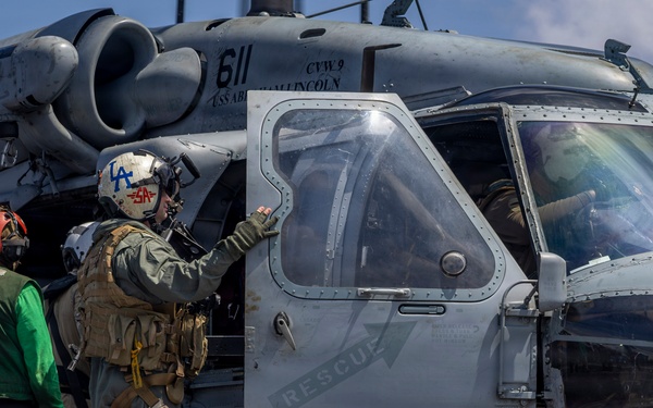 Abraham Lincoln conducts flight operations