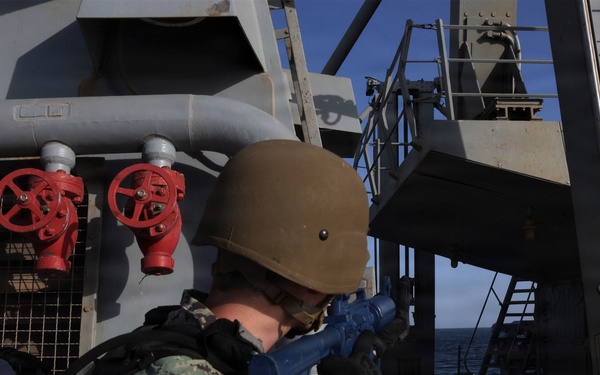 USS McFAUL Conducts VBSS Training