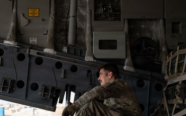 16th EAS conducts cargo mission within CENTCOM AOR