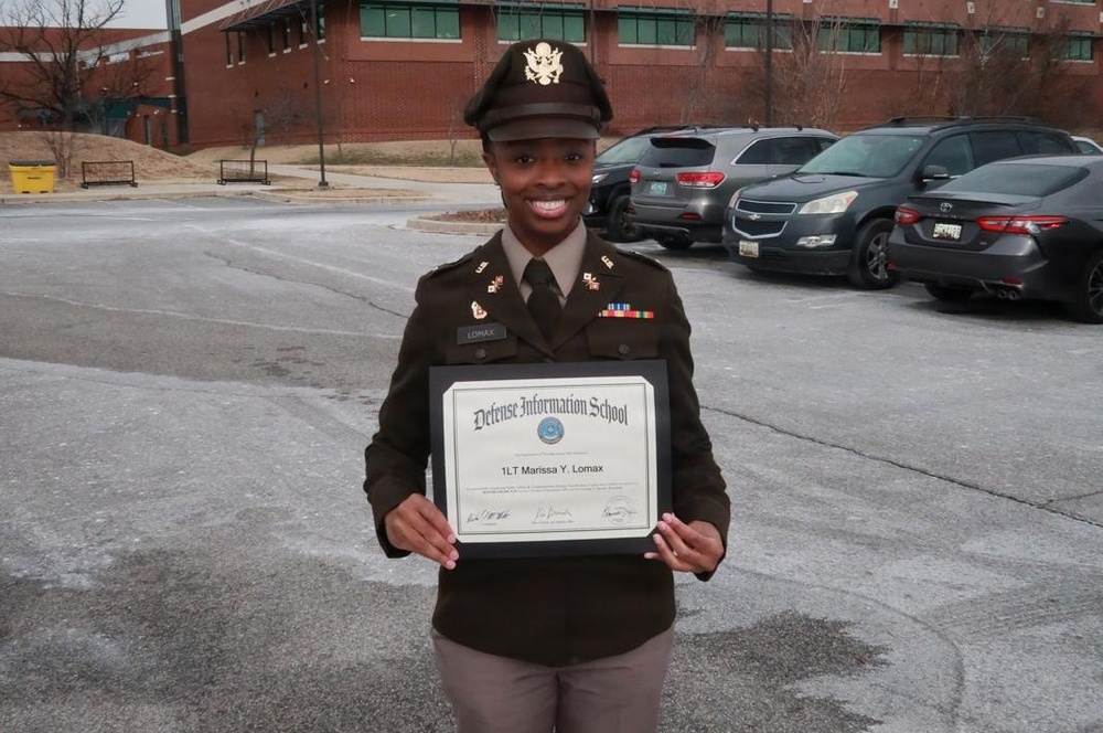 Army Reserve Lieutenant Earns Top Honor
