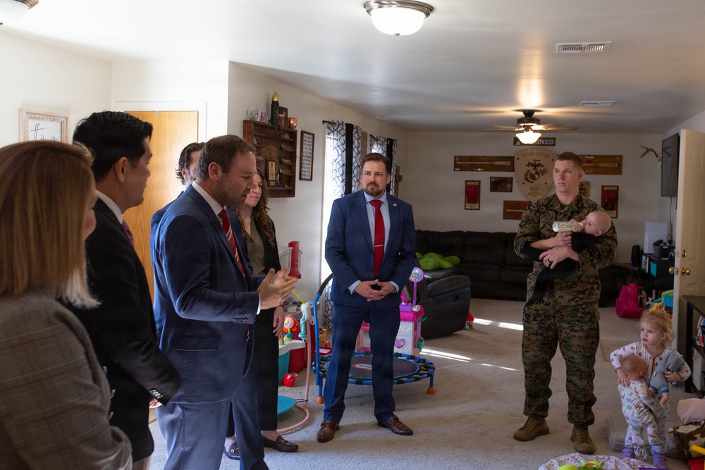 Stephen Simmons tours on base facilities on MCB Camp Lejeune