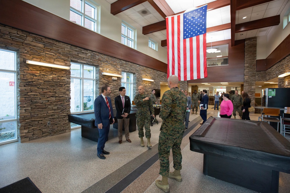 Stephen Simmons tours on base facilities on MCB Camp Lejeune